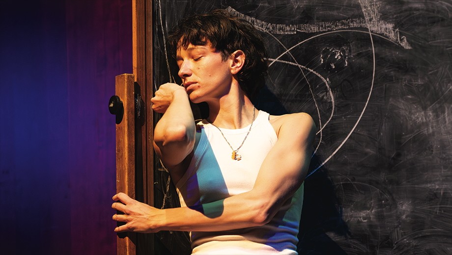 Yuval Sharon's adaptation of John Cage’s "Europera 5" capped off the 2025 Berlin Family Lectures. 